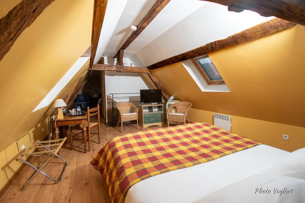 Logis Auberge Le Colombien - Hotel Et Restaurant Villandry Exterior photo