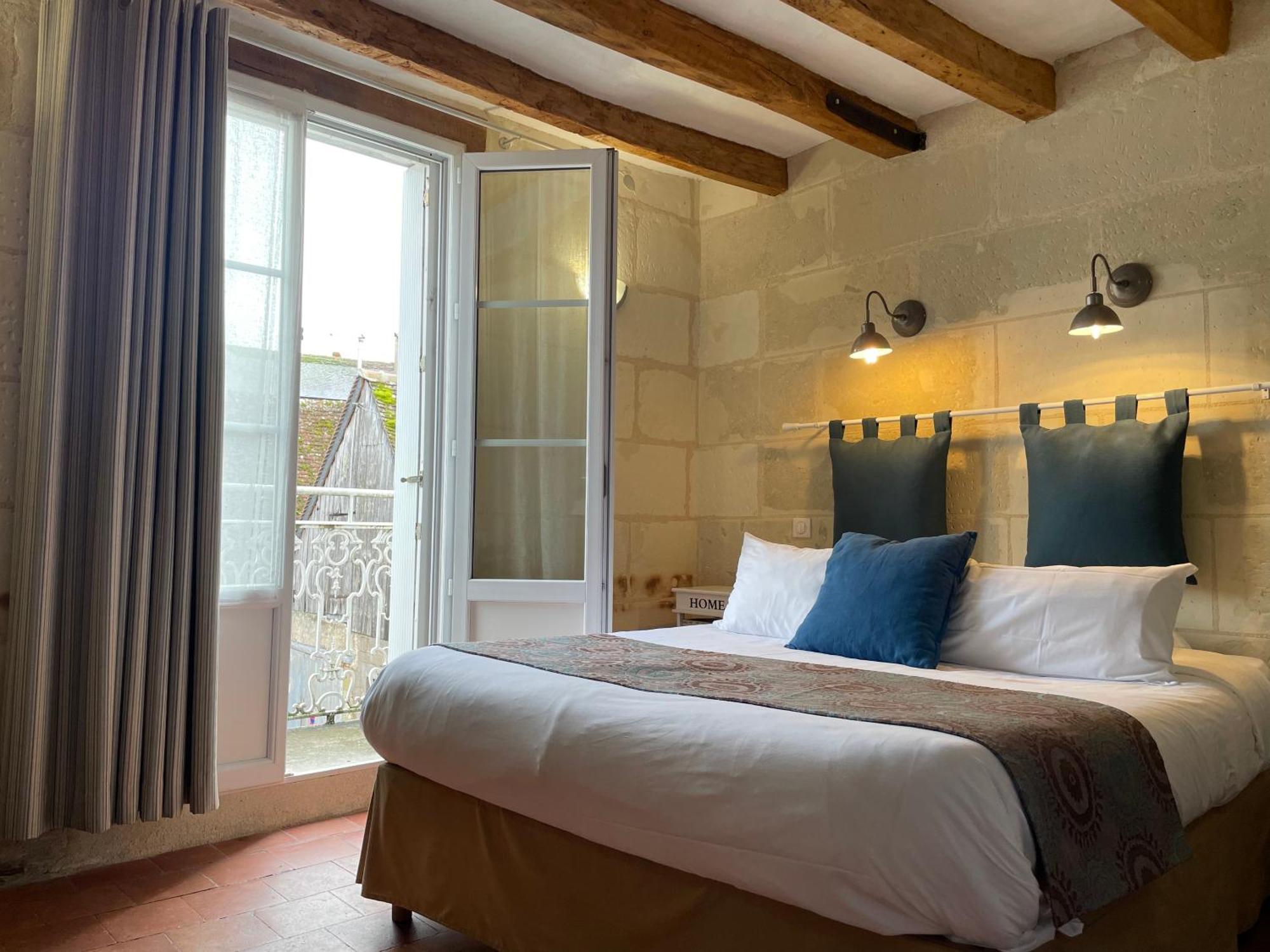 Logis Auberge Le Colombien - Hotel Et Restaurant Villandry Exterior photo